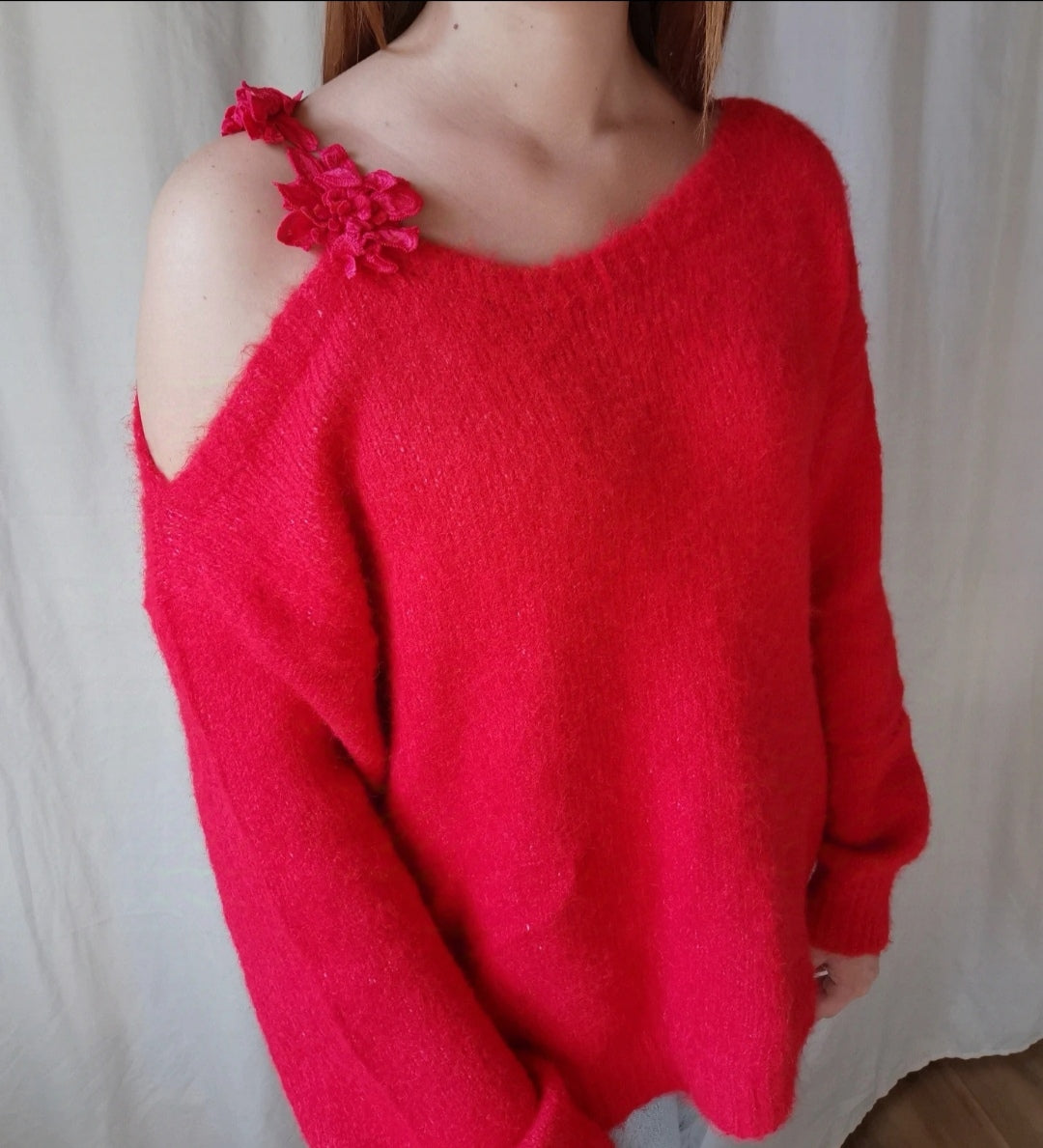 PULL ROUGE À FLEURS